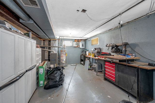 25 Naushon Rd, Billerica, MA 01821