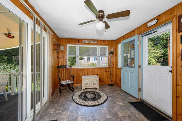 25 Naushon Rd, Billerica, MA 01821
