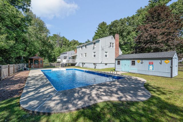 25 Naushon Rd, Billerica, MA 01821