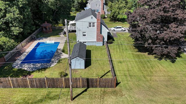 25 Naushon Rd, Billerica, MA 01821