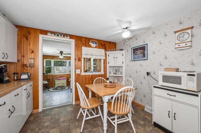 25 Naushon Rd, Billerica, MA 01821