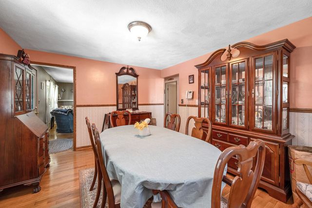 25 Naushon Rd, Billerica, MA 01821