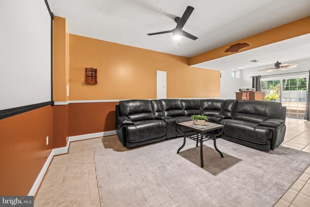 10352 WHITTIER CT, White Plains, MD 20695