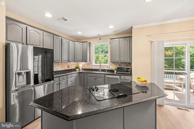 10352 WHITTIER CT, White Plains, MD 20695