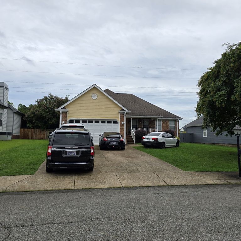 1908 Igou Crossing Dr, Chattanooga, TN 37421