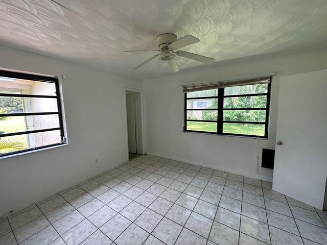 101-111 NE 148th Street 111, Miami, FL 33161