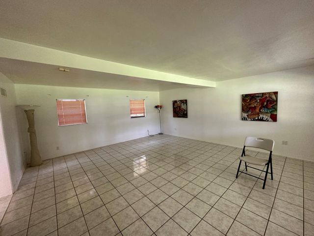 101-111 NE 148th Street 111, Miami, FL 33161