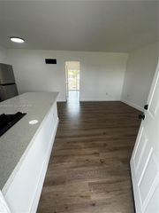 1255 W 49th Pl E205, Hialeah, FL 33012