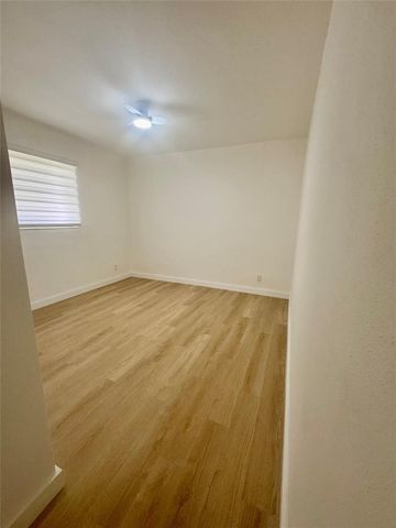 2400 NW 55th St, Tamarac, FL 33309