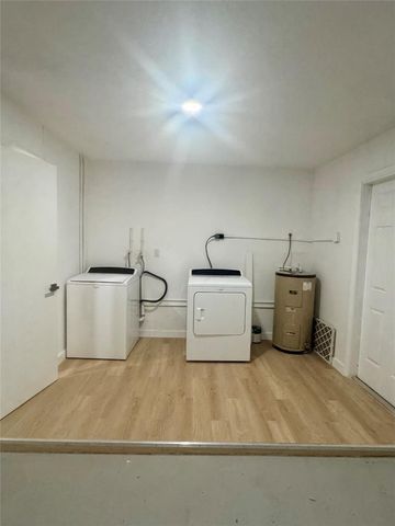 2400 NW 55th St, Tamarac, FL 33309