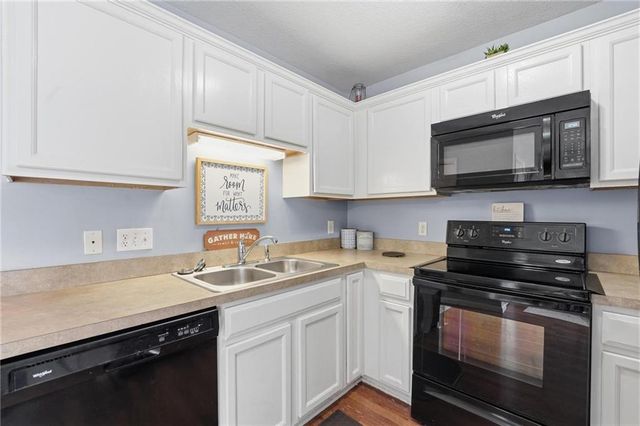 3474 SW Wysteria Terrace, Lee's Summit, MO 64082