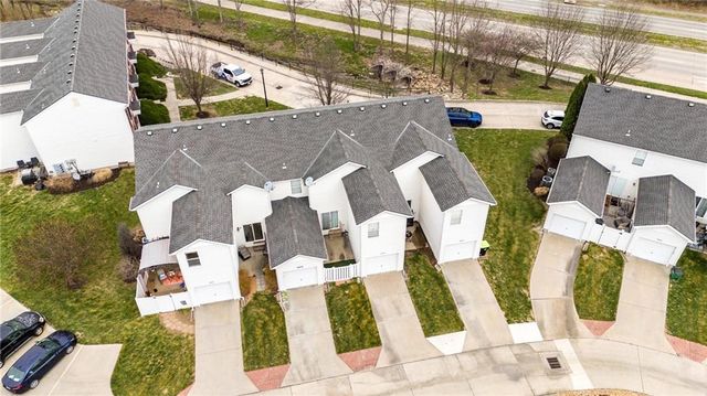 3474 SW Wysteria Terrace, Lee's Summit, MO 64082