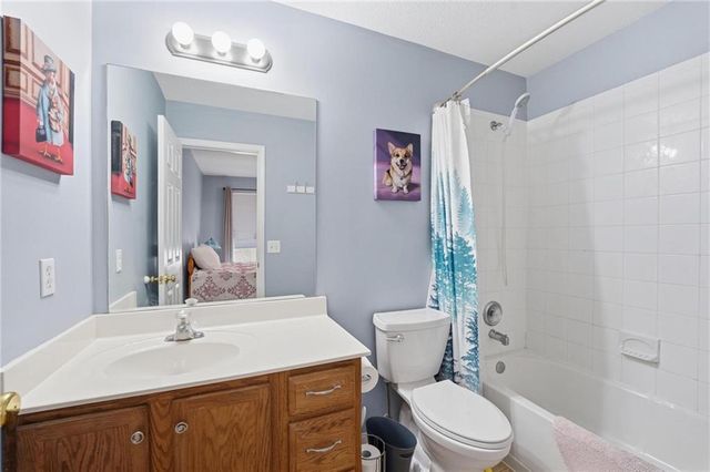 3474 SW Wysteria Terrace, Lee's Summit, MO 64082