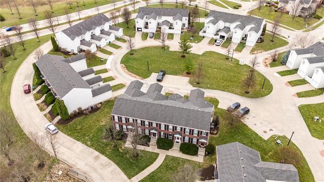 3474 SW Wysteria Terrace, Lee's Summit, MO 64082