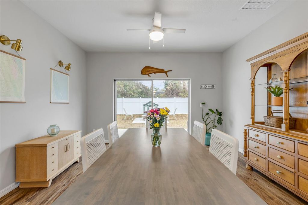 Image 24 of property listing at 3330 WILLOW OAK DRIVE, Edgewater, FL 32141