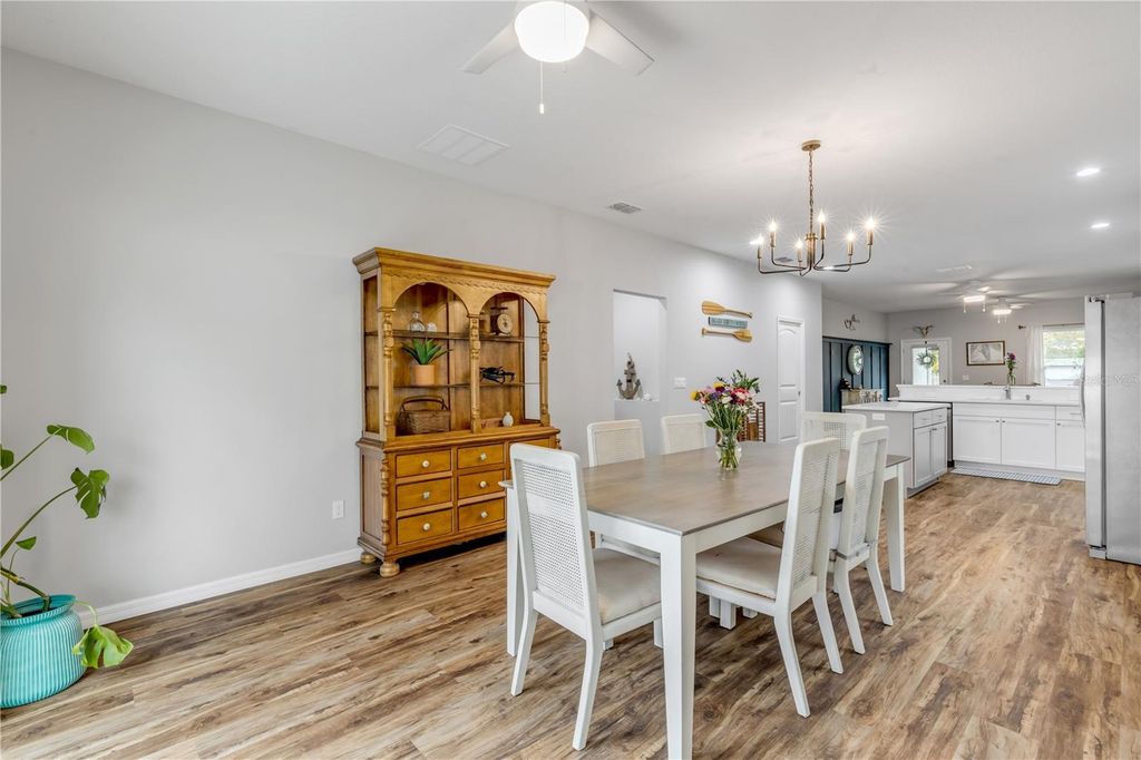 Image 25 of property listing at 3330 WILLOW OAK DRIVE, Edgewater, FL 32141