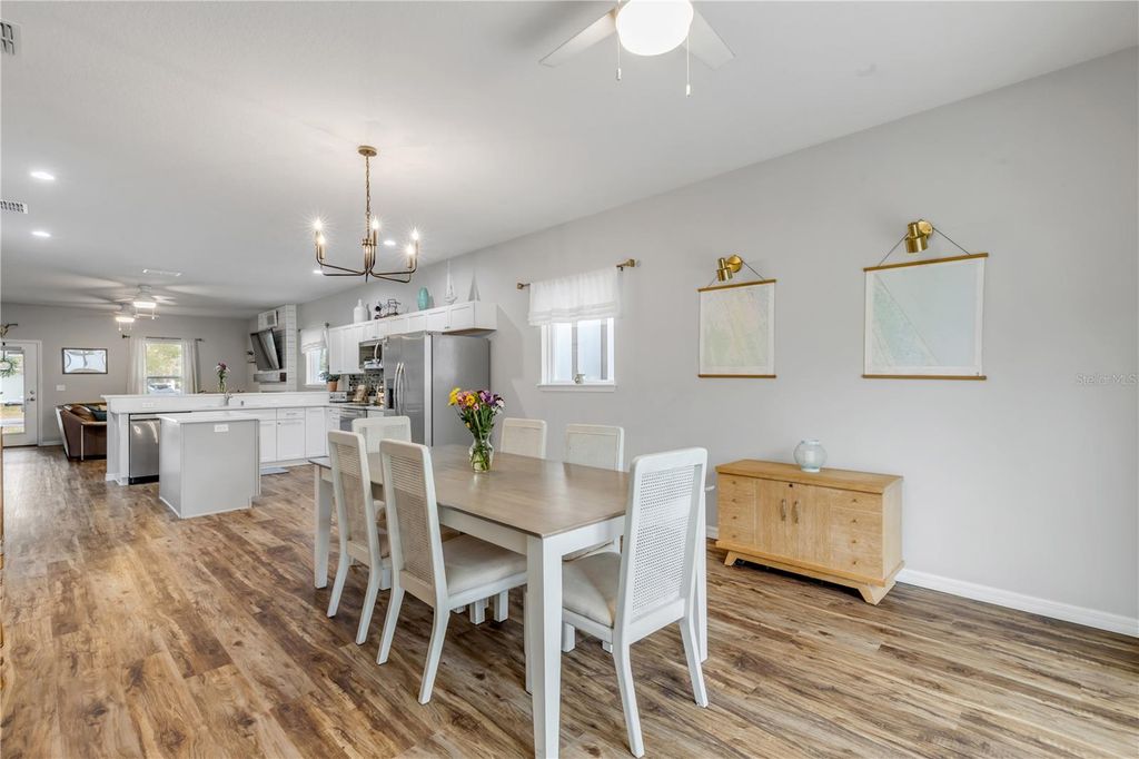 Image 26 of property listing at 3330 WILLOW OAK DRIVE, Edgewater, FL 32141