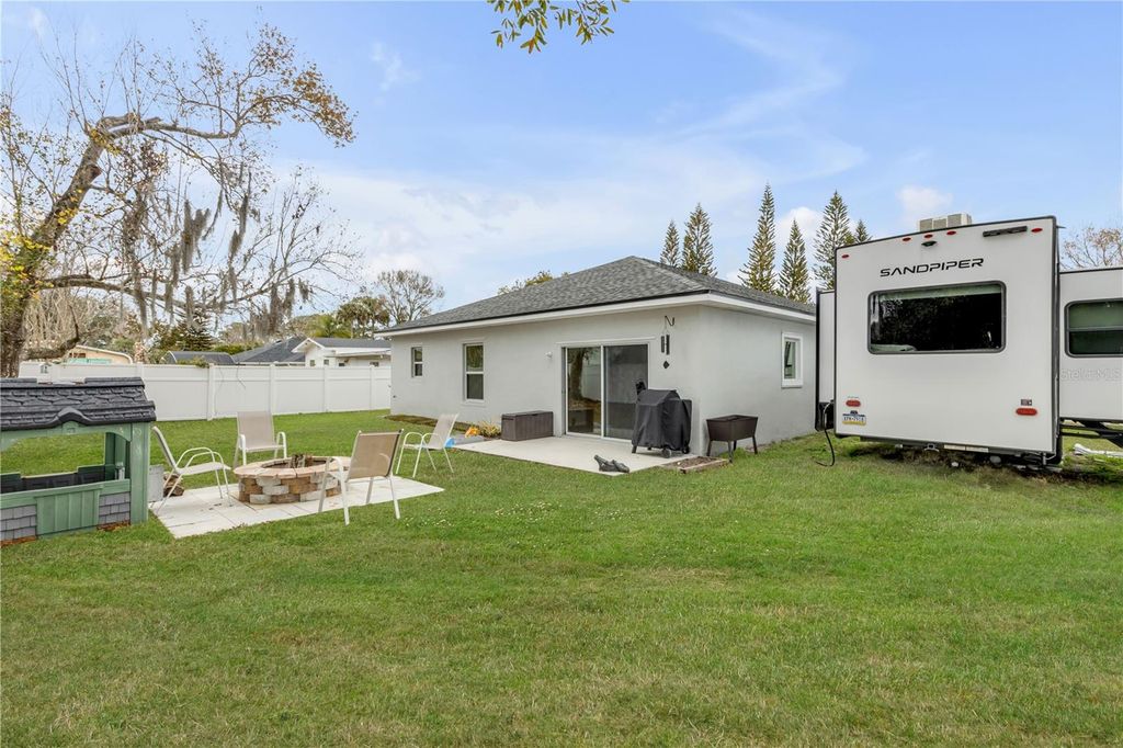 Image 45 of property listing at 3330 WILLOW OAK DRIVE, Edgewater, FL 32141