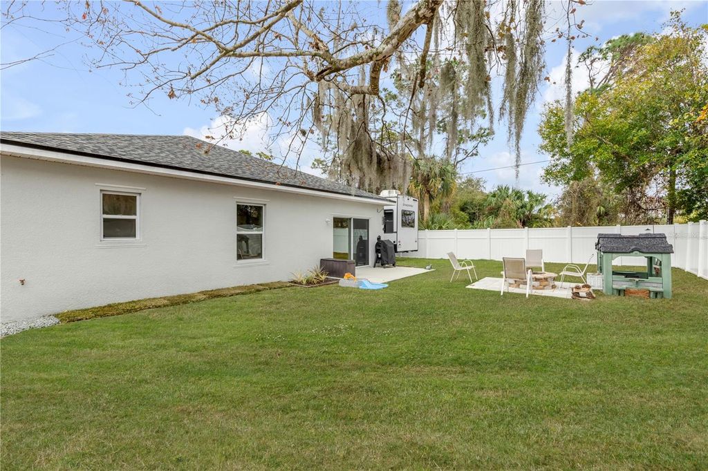 Image 47 of property listing at 3330 WILLOW OAK DRIVE, Edgewater, FL 32141