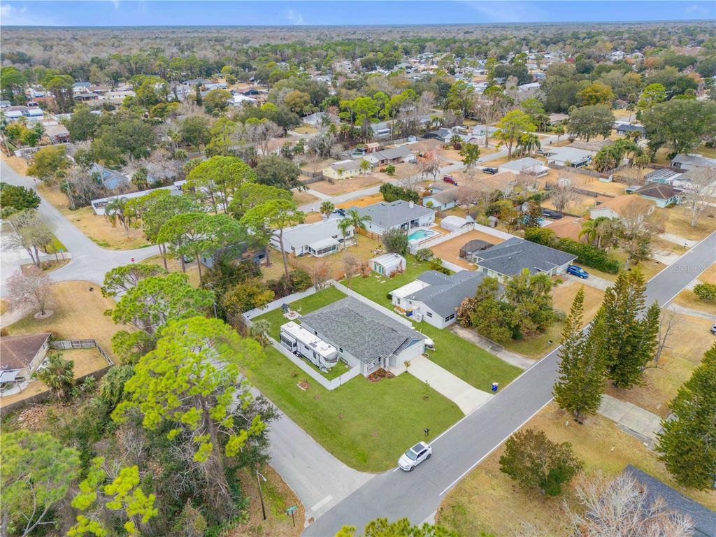 Image 52 of property listing at 3330 WILLOW OAK DRIVE, Edgewater, FL 32141