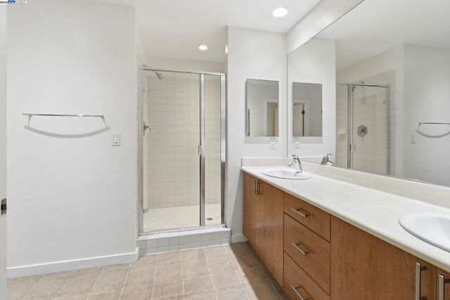 3090 Glascock Street 102, Oakland, CA 94601