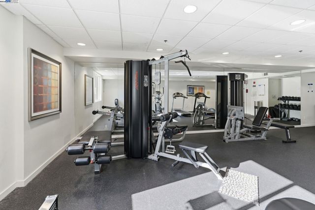 3090 Glascock Street 102, Oakland, CA 94601