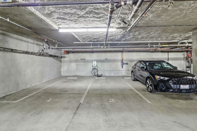 3090 Glascock Street 102, Oakland, CA 94601