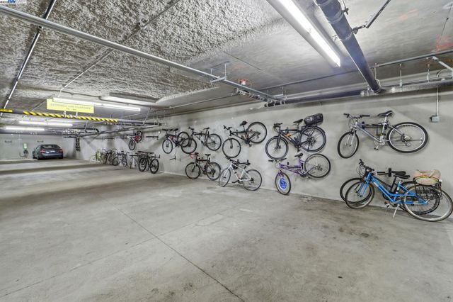 3090 Glascock Street 102, Oakland, CA 94601