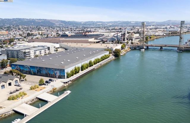 3090 Glascock Street 102, Oakland, CA 94601