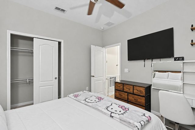 225 LAKESHORE DRIVE, Davenport, FL 33837