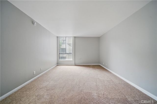 7826 Topanga Canyon Boulevard 218, Canoga Park, CA 91304