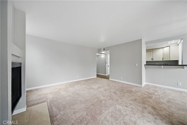 7826 Topanga Canyon Boulevard 218, Canoga Park, CA 91304
