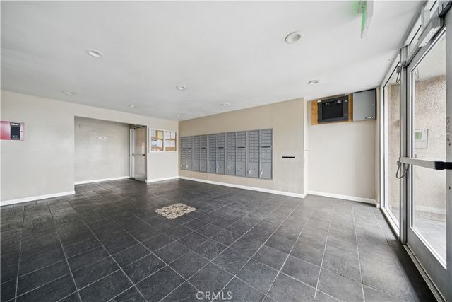7826 Topanga Canyon Boulevard 218, Canoga Park, CA 91304