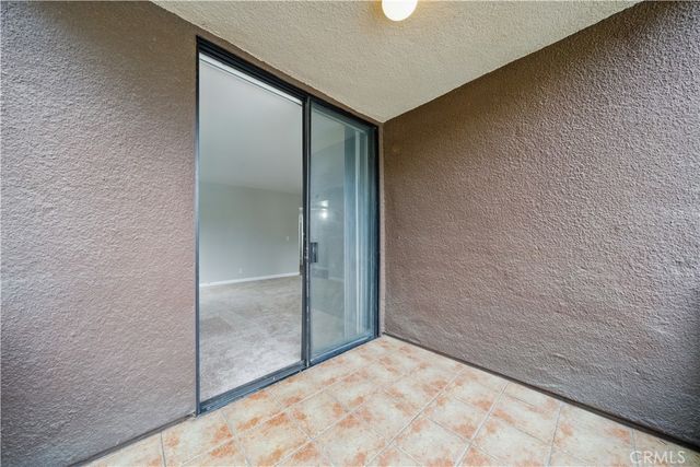 7826 Topanga Canyon Boulevard 218, Canoga Park, CA 91304