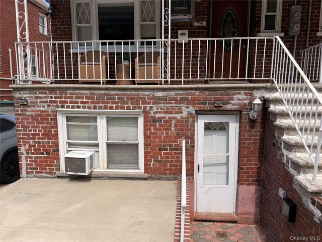 934 Balcom Avenue, Bronx, NY 10465