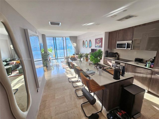 68 SE 6th St 1806, Miami, FL 33131