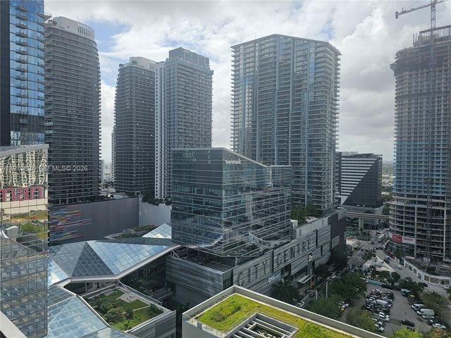 68 SE 6th St 1806, Miami, FL 33131