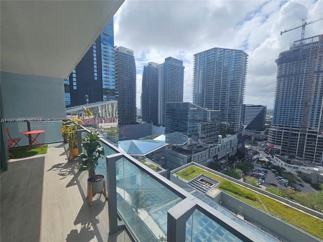 68 SE 6th St 1806, Miami, FL 33131