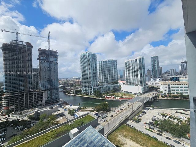 68 SE 6th St 1806, Miami, FL 33131