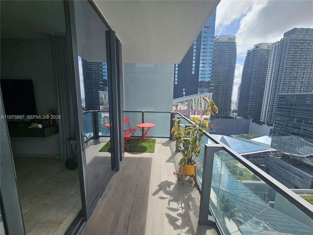 68 SE 6th St 1806, Miami, FL 33131