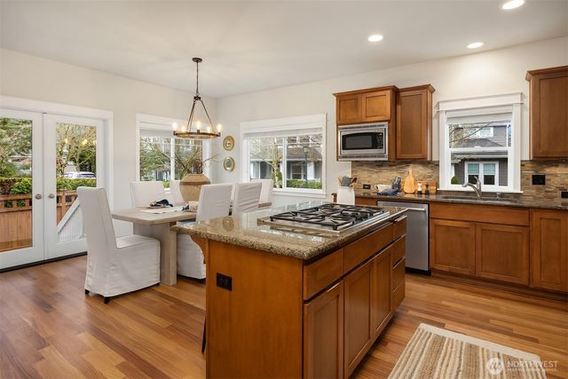 2073 NE Noble Street, Issaquah, WA 98029