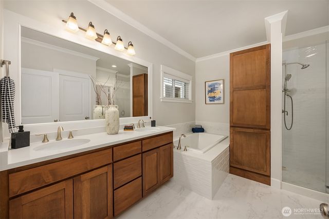 2073 NE Noble Street, Issaquah, WA 98029