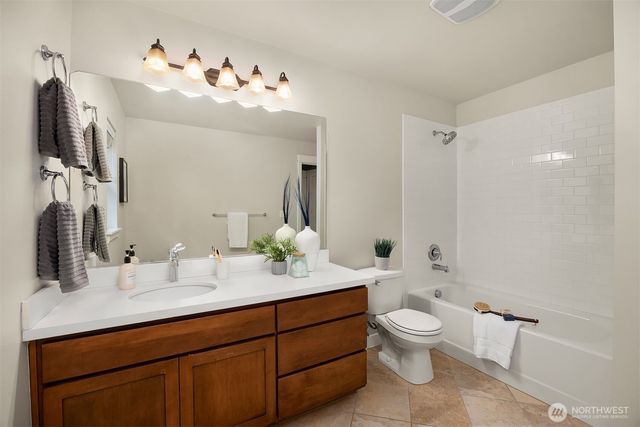 2073 NE Noble Street, Issaquah, WA 98029