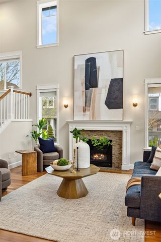 2073 NE Noble Street, Issaquah, WA 98029