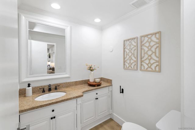 2518 Caminito La Paz, La Jolla, CA 92037