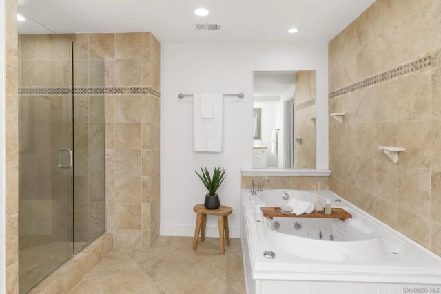 2518 Caminito La Paz, La Jolla, CA 92037