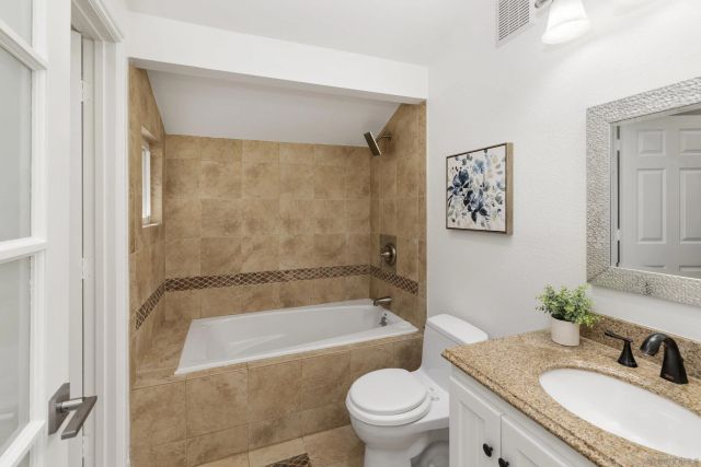 2518 Caminito La Paz, La Jolla, CA 92037