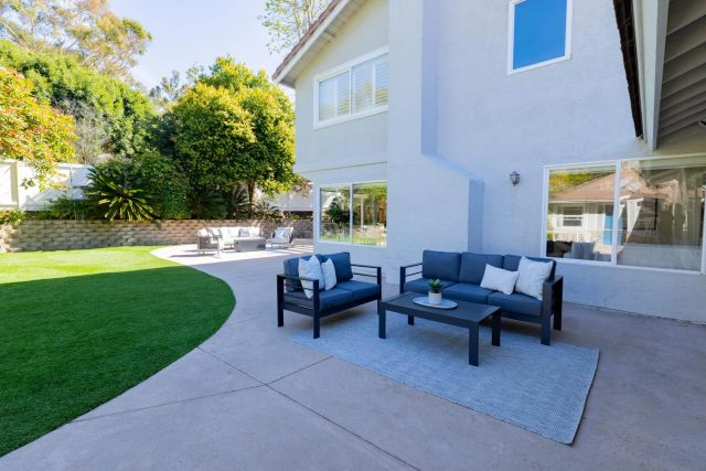 2518 Caminito La Paz, La Jolla, CA 92037