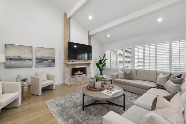 2518 Caminito La Paz, La Jolla, CA 92037