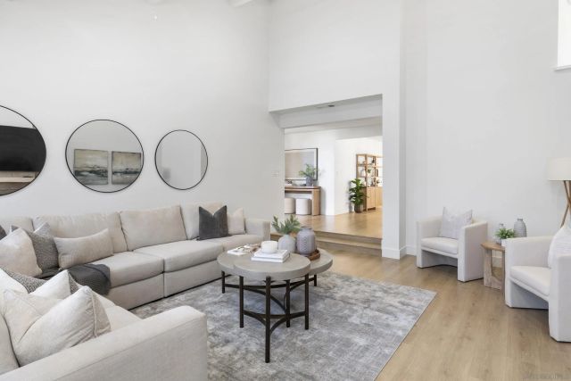 2518 Caminito La Paz, La Jolla, CA 92037